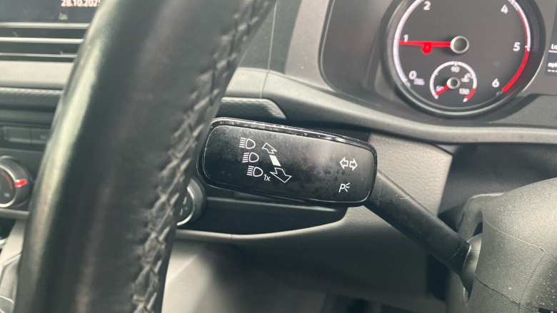 Volkswagen Transporter T32 Swb Diesel 2.0 TDI 110 Highline Kombi Van